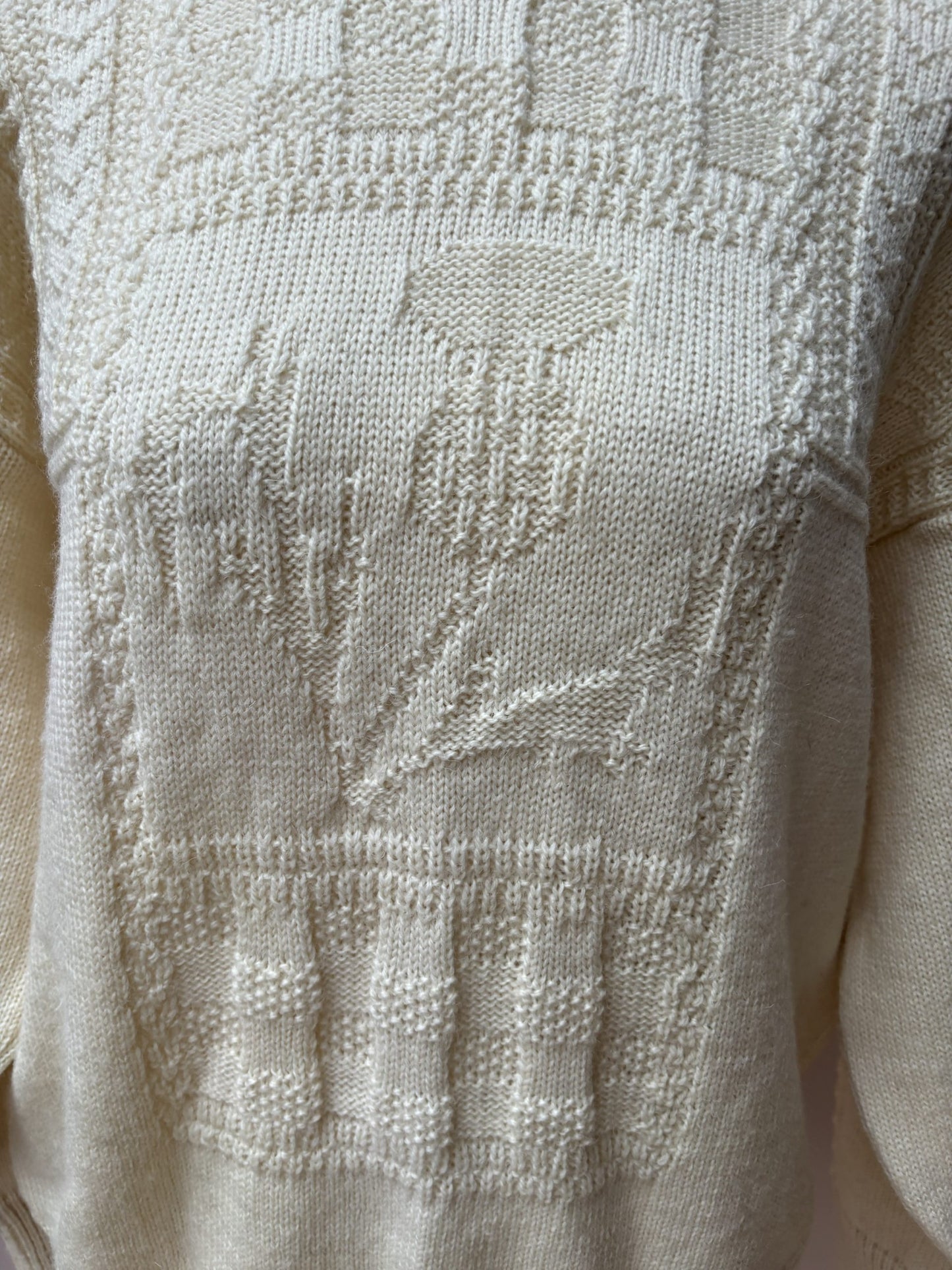 Vintage 100% wool jumper size 12/14