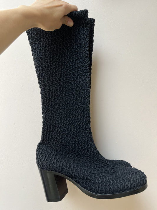 Black Russell & Bromley crinkle boots uk7