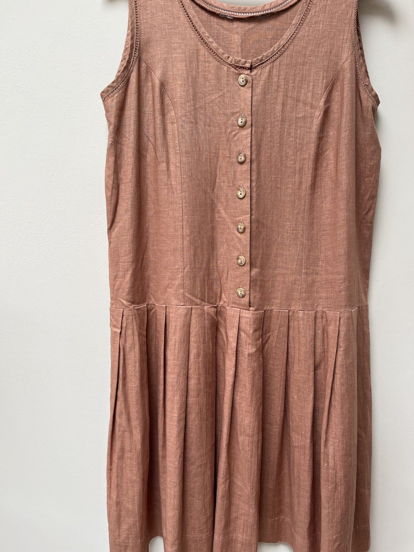 Vintage linen dress, dropped waist. Size 12/14