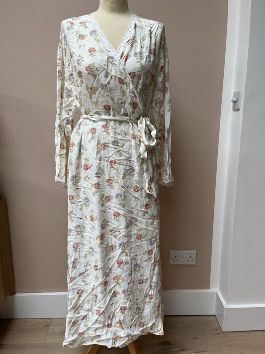 Vintage Laura Ashley dressing gown size M