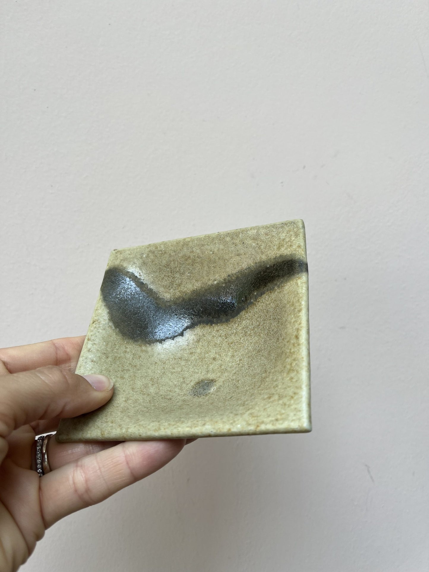 Ceramic trinket tray