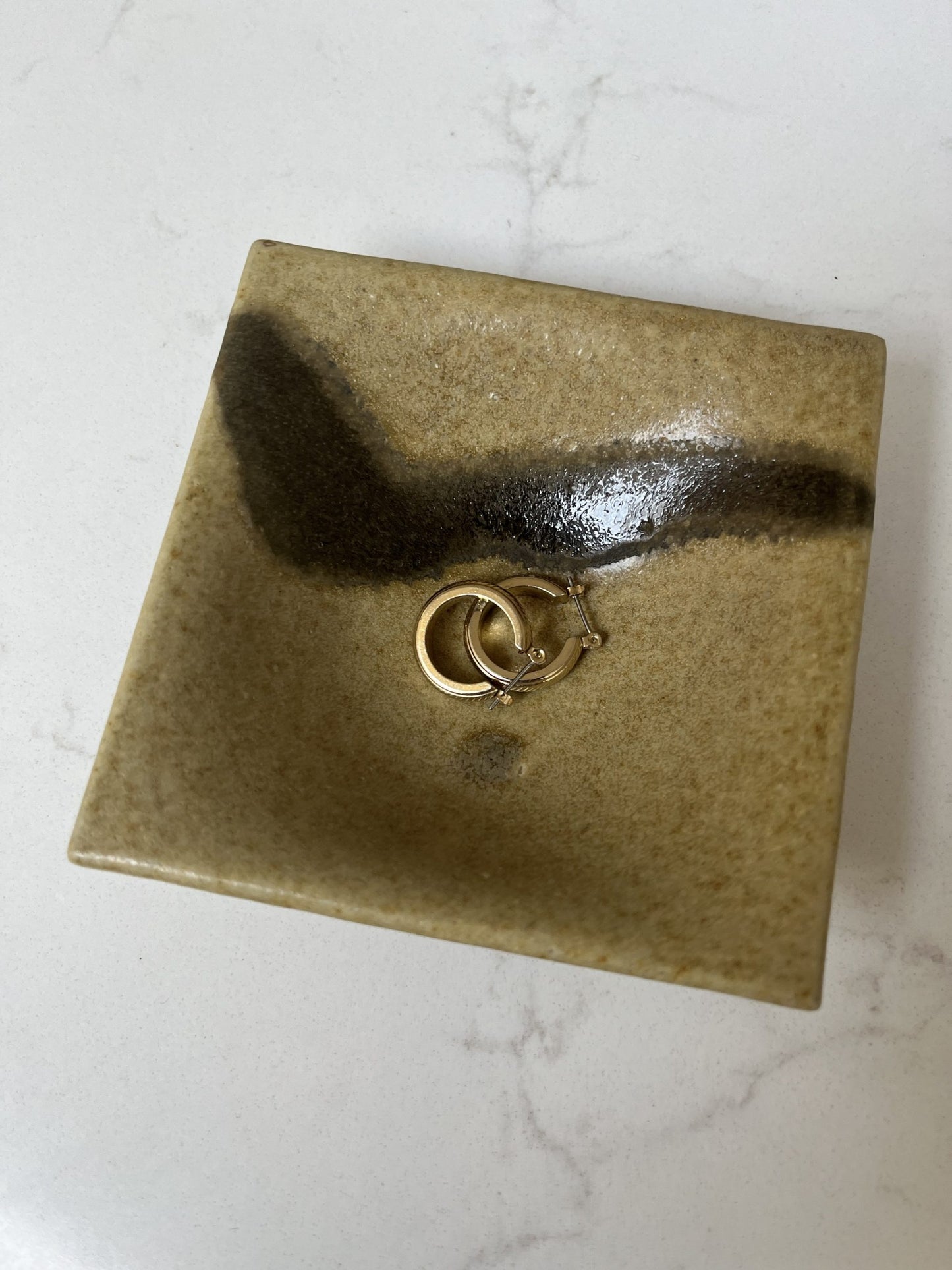 Ceramic trinket tray