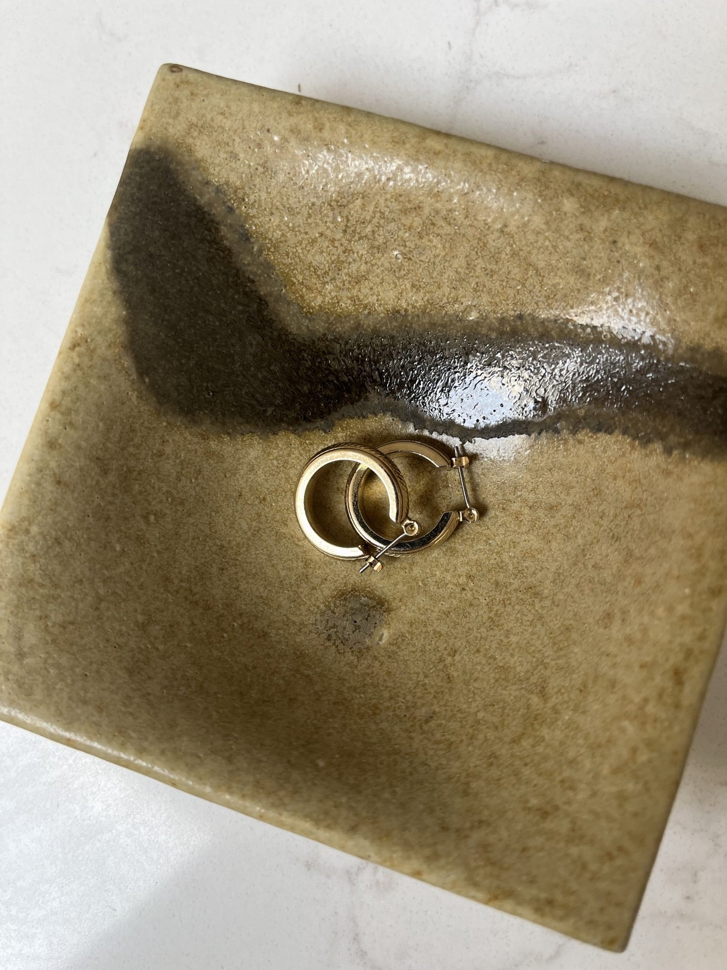 Ceramic trinket tray