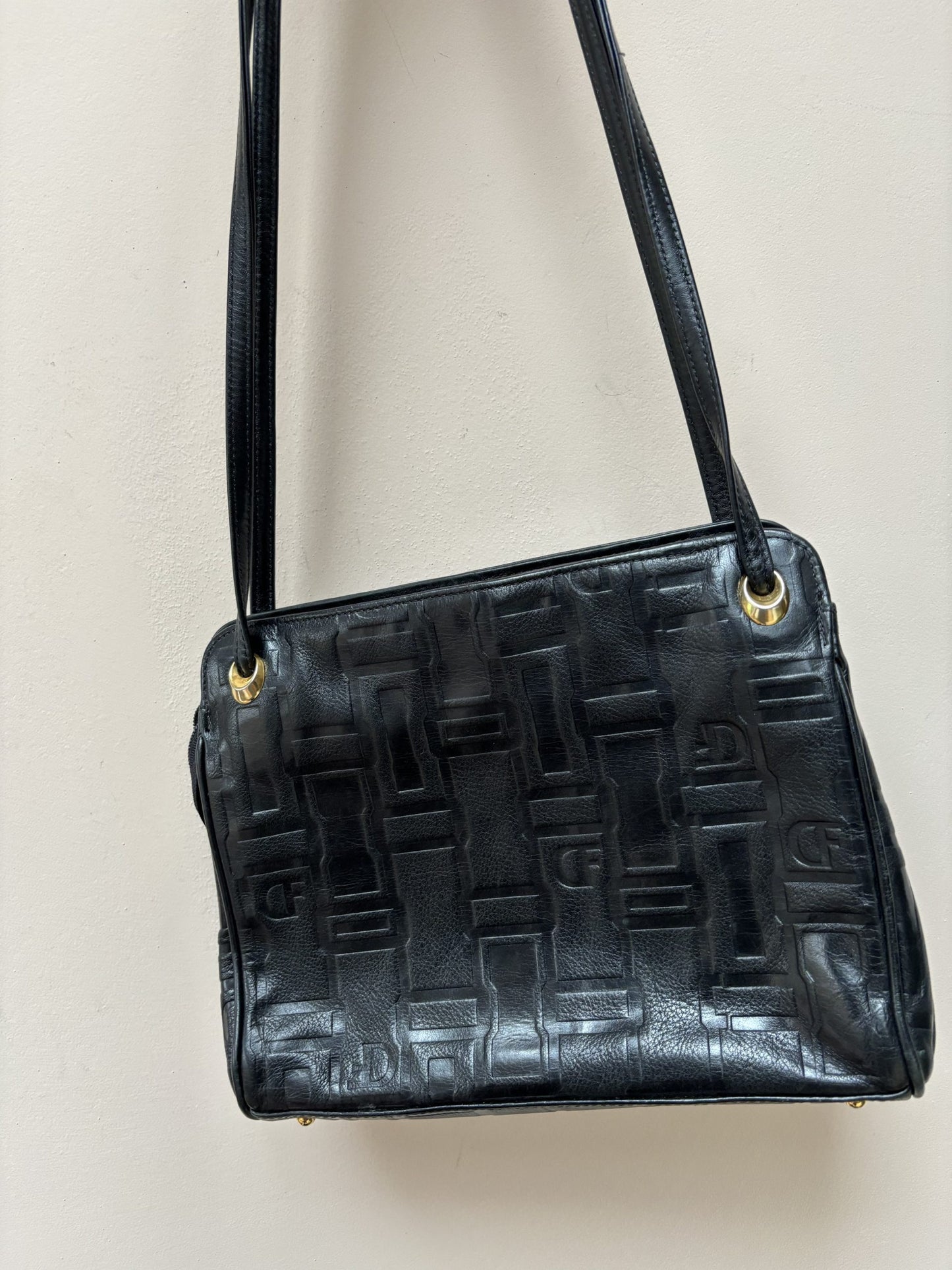 Vintage black leather bag