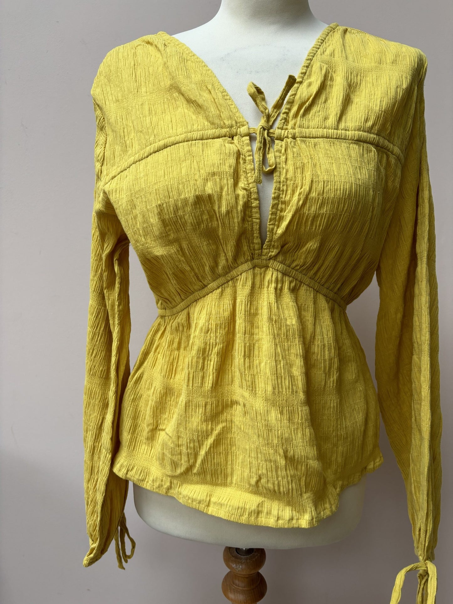 Yellow cotton top size 10