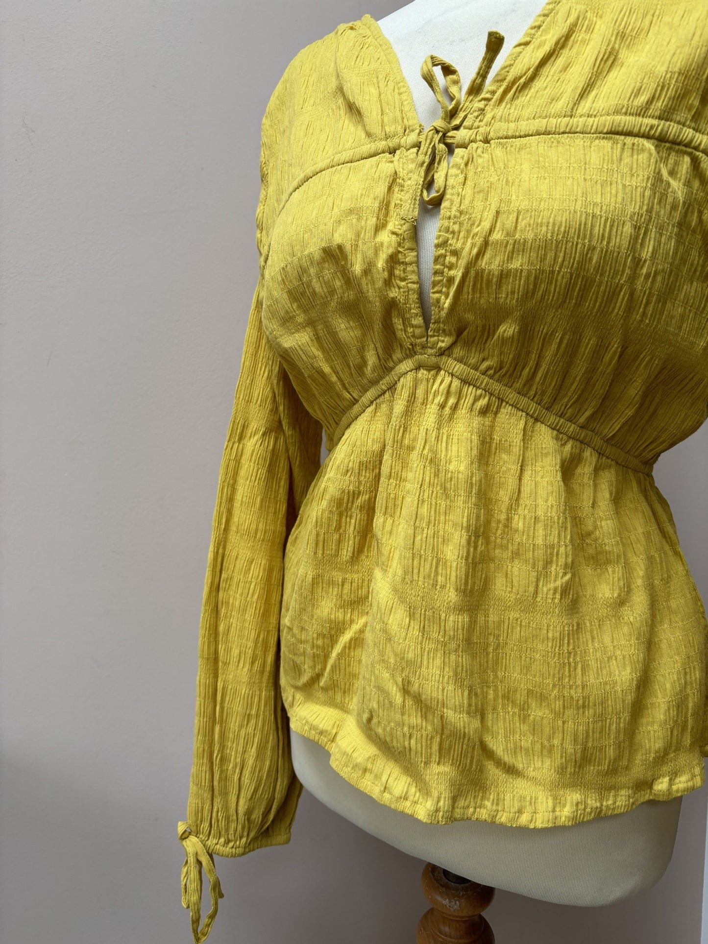Yellow cotton top size 10