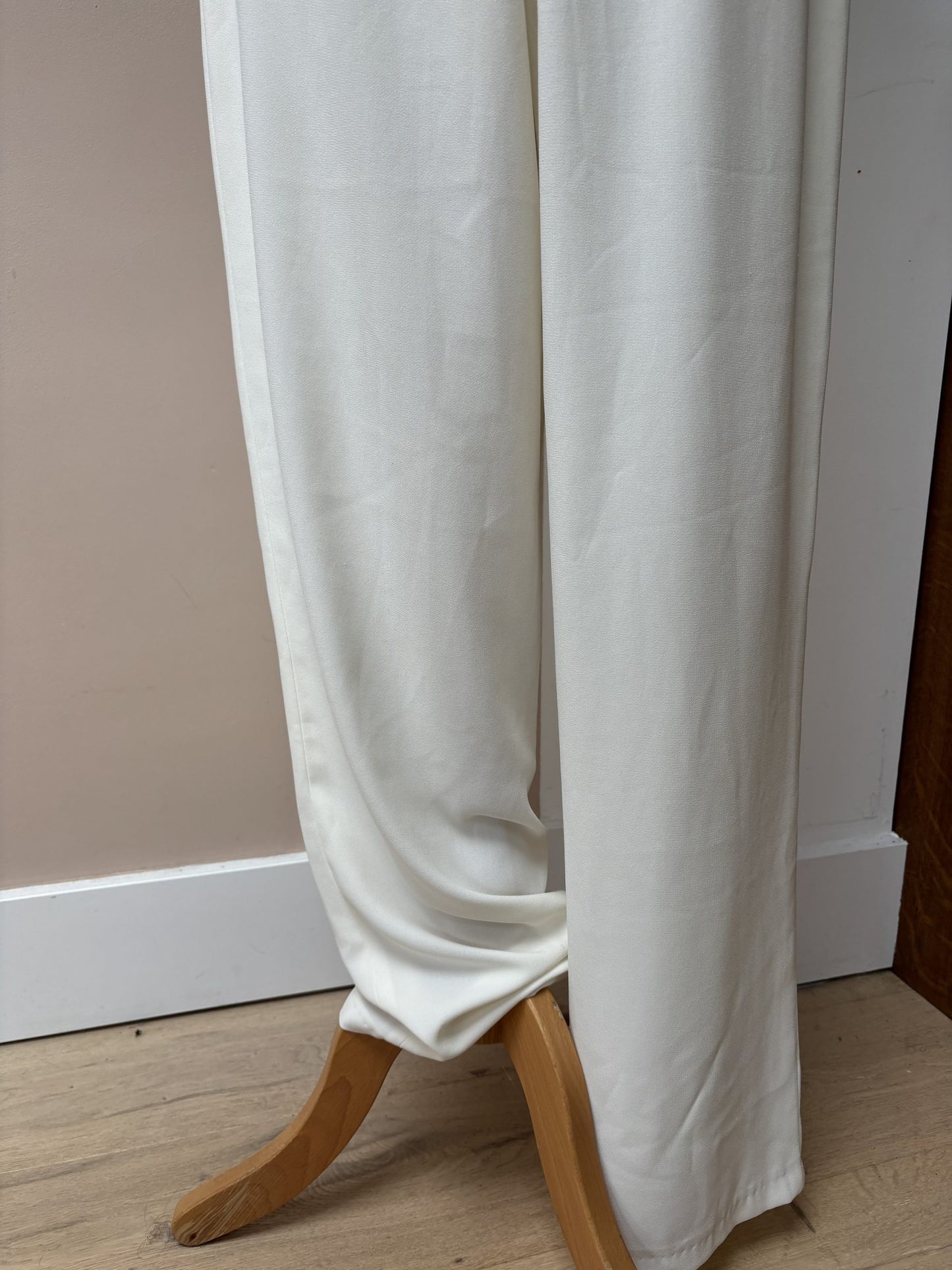 Vintage off white trousers with pleated front size 10