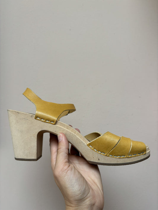 Mustard yellow leather clogs size uk8