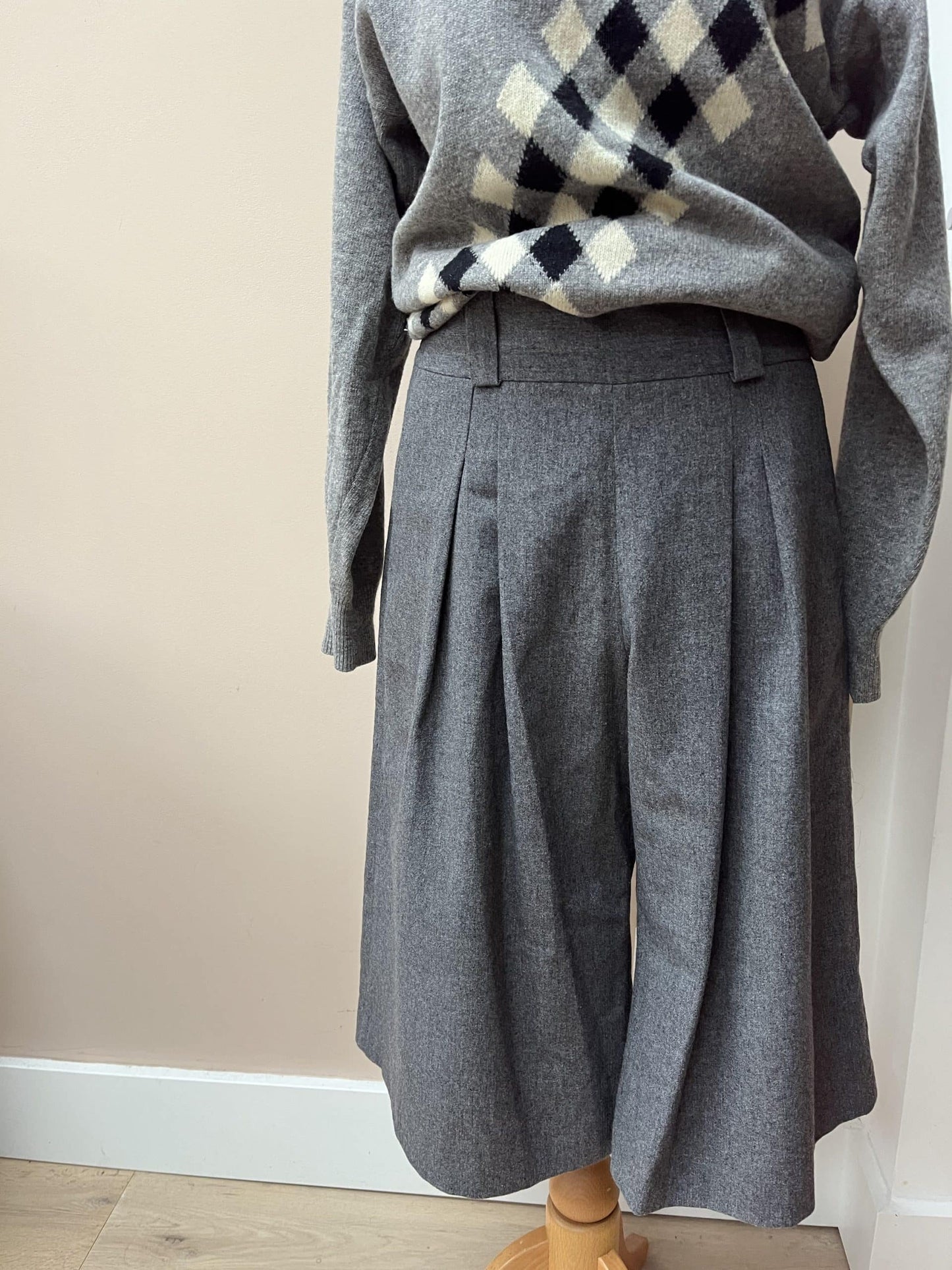 Wool cashmere mix culottes size 12