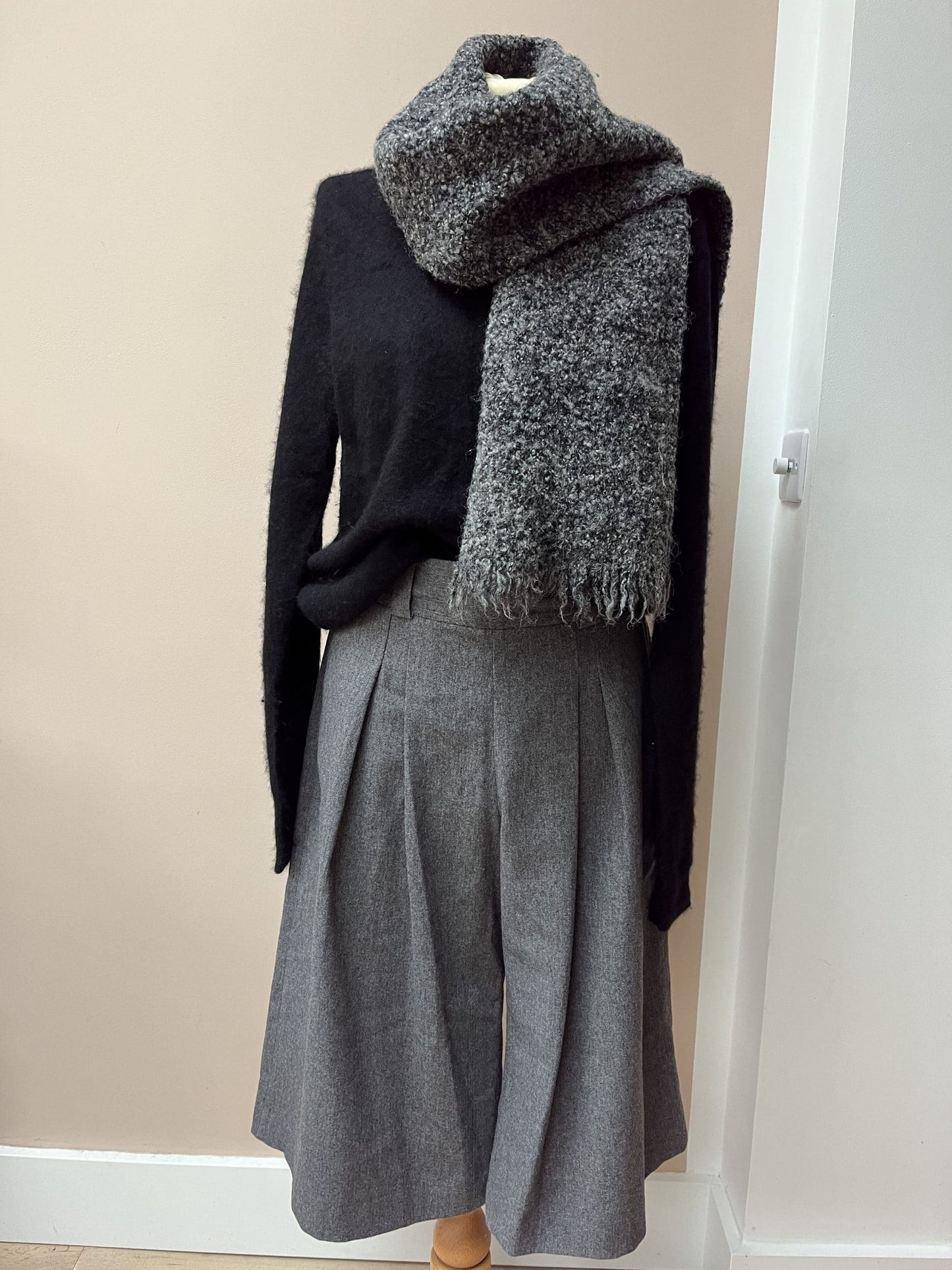 Wool cashmere mix culottes size 12