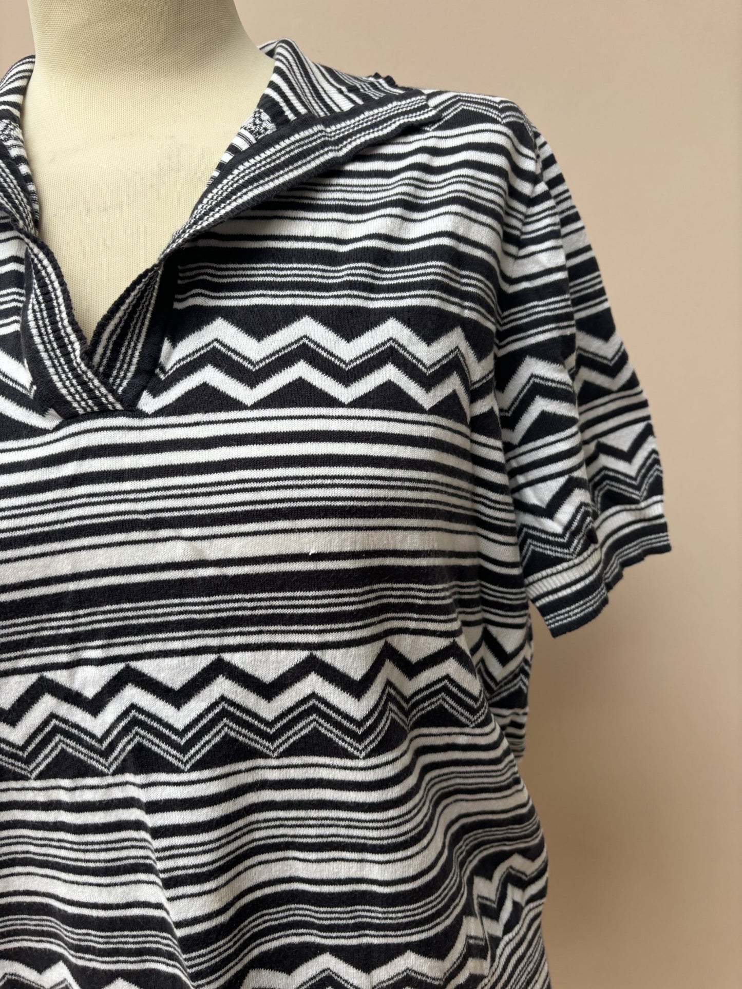 Vintage patterned tshirt size 12