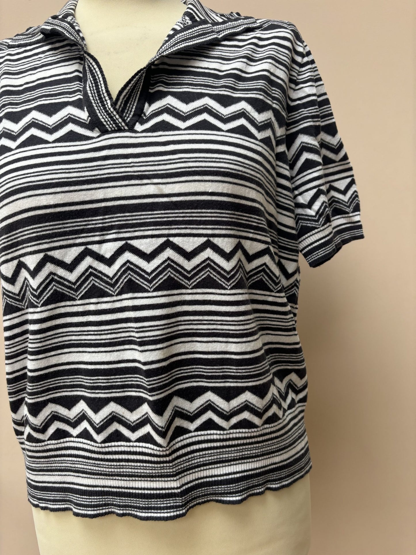 Vintage patterned tshirt size 12