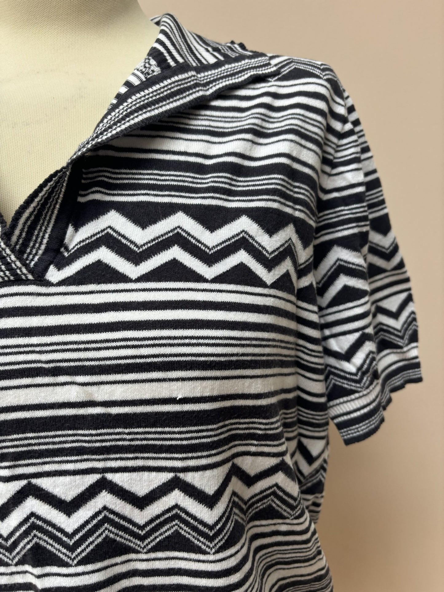 Vintage patterned tshirt size 12