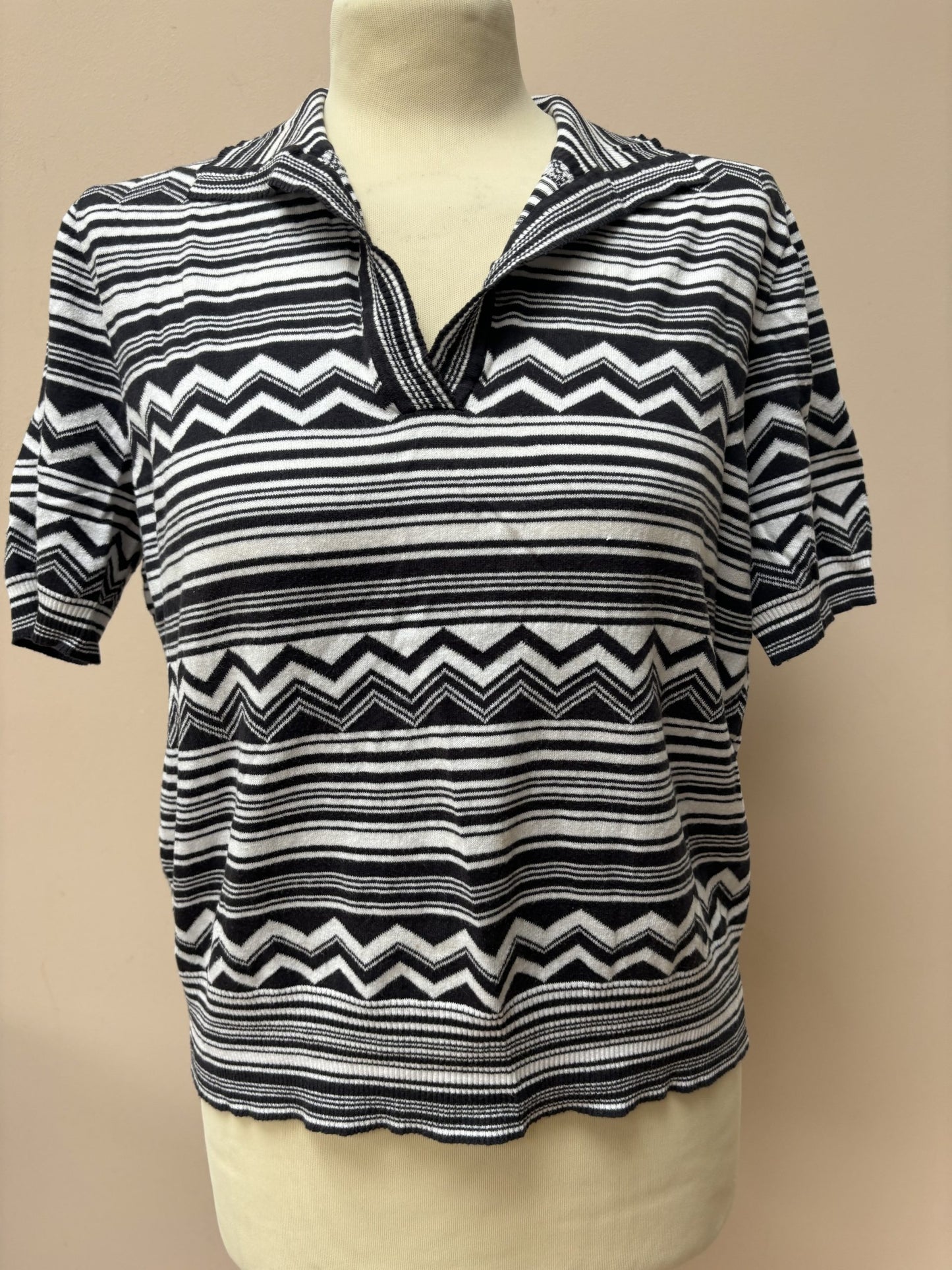 Vintage patterned tshirt size 12