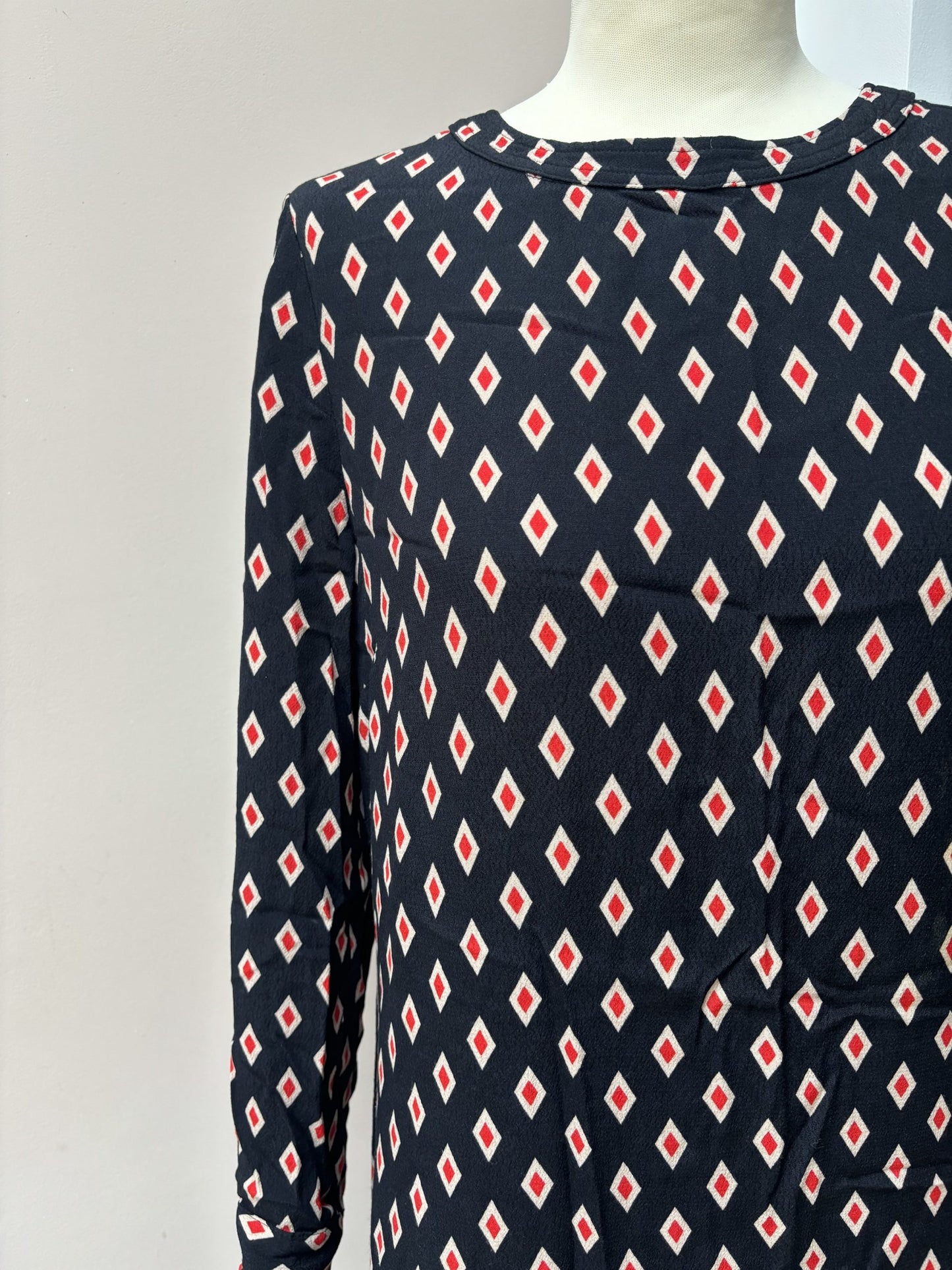 Geometric patterned dress size 10