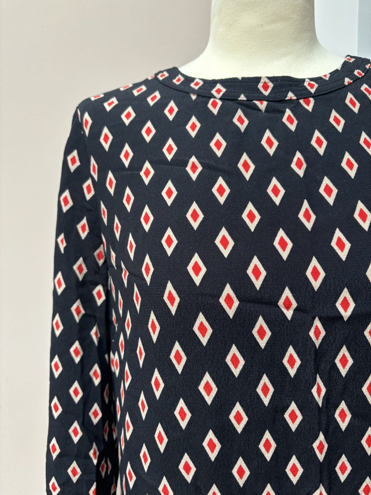 Geometric patterned dress size 10