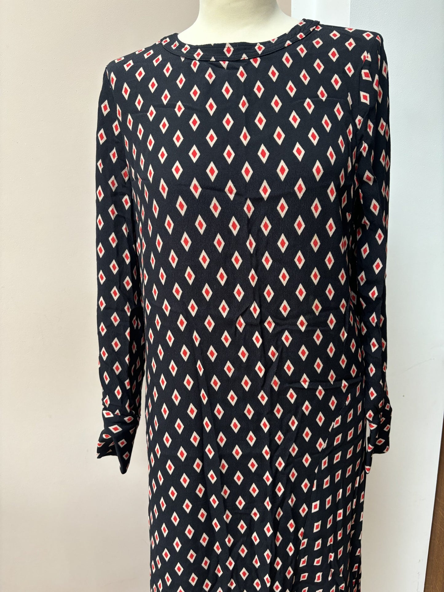 Geometric patterned dress size 10