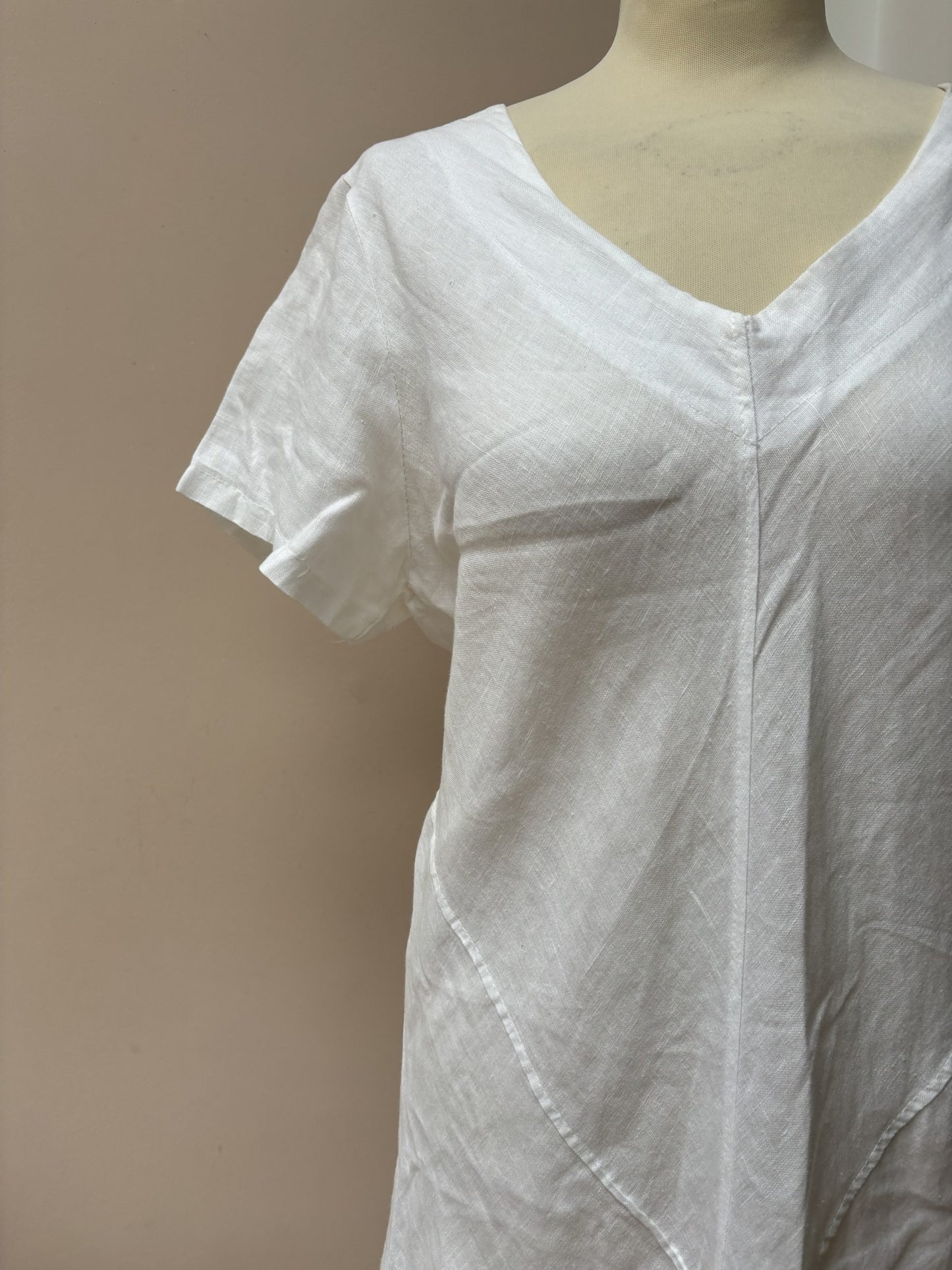 White linen dress size M