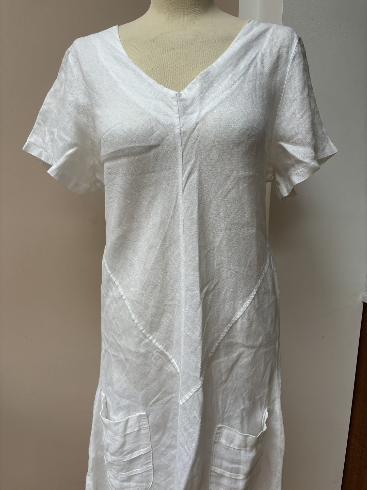 White linen dress size M