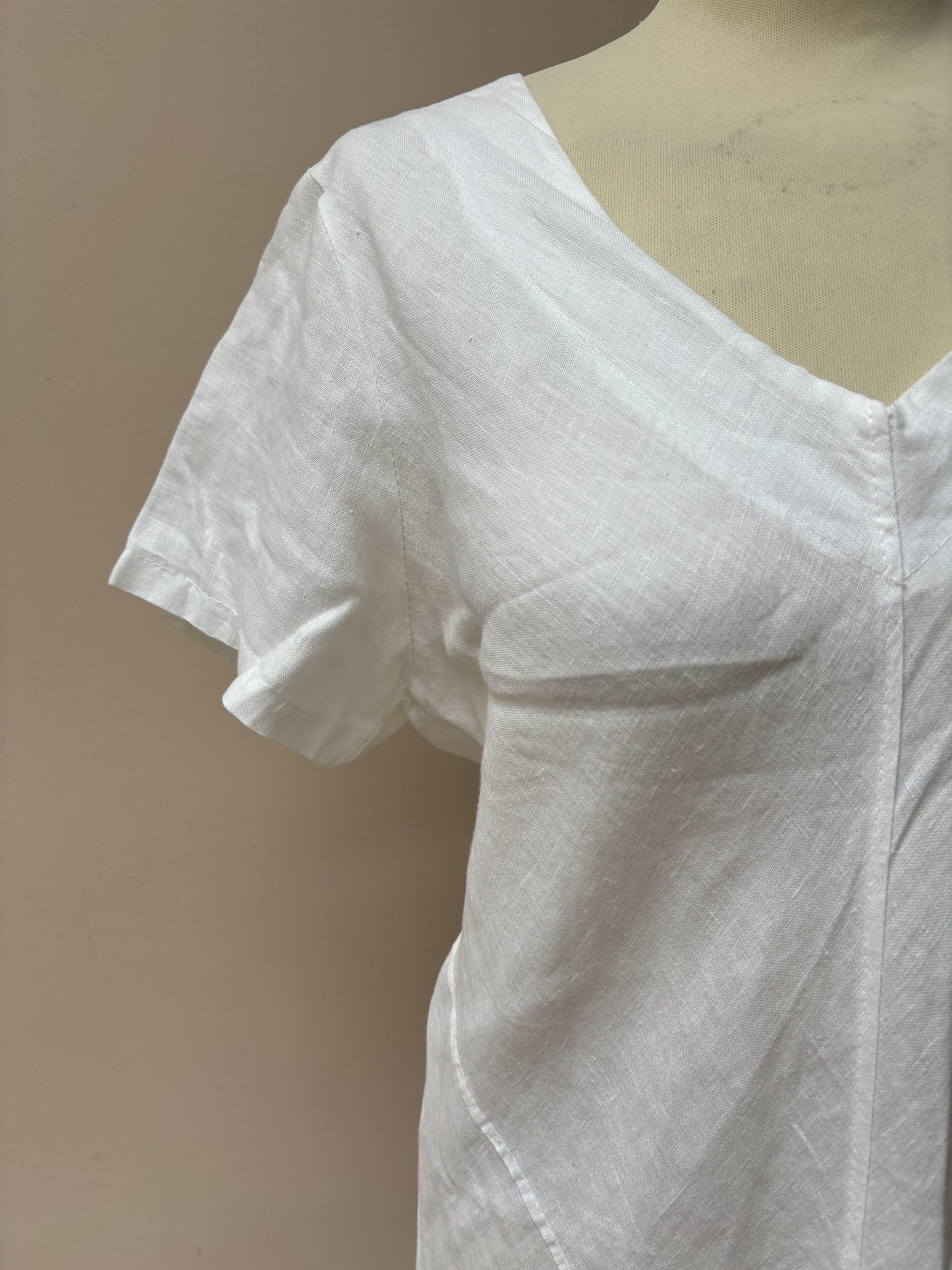 White linen dress size M
