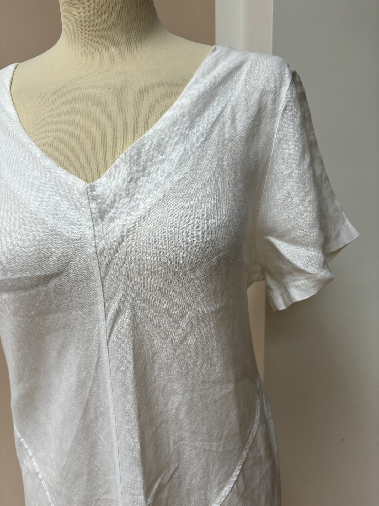 White linen dress size M