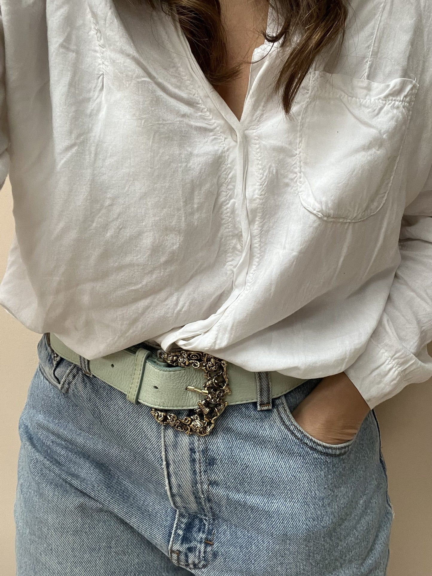 Stunning Roberta Scarpa leather belt in a beautiful pale blue. Size Large